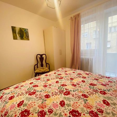 Ferienwohnung Uptown Girl Belgrad Exterior foto