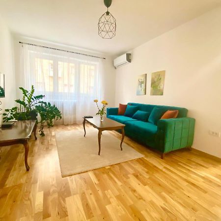Ferienwohnung Uptown Girl Belgrad Exterior foto