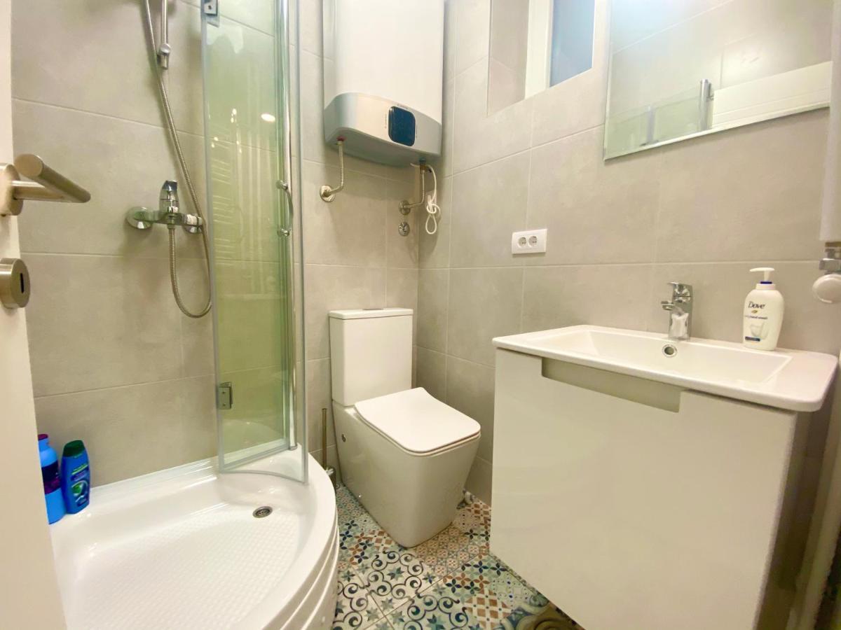 Ferienwohnung Uptown Girl Belgrad Exterior foto